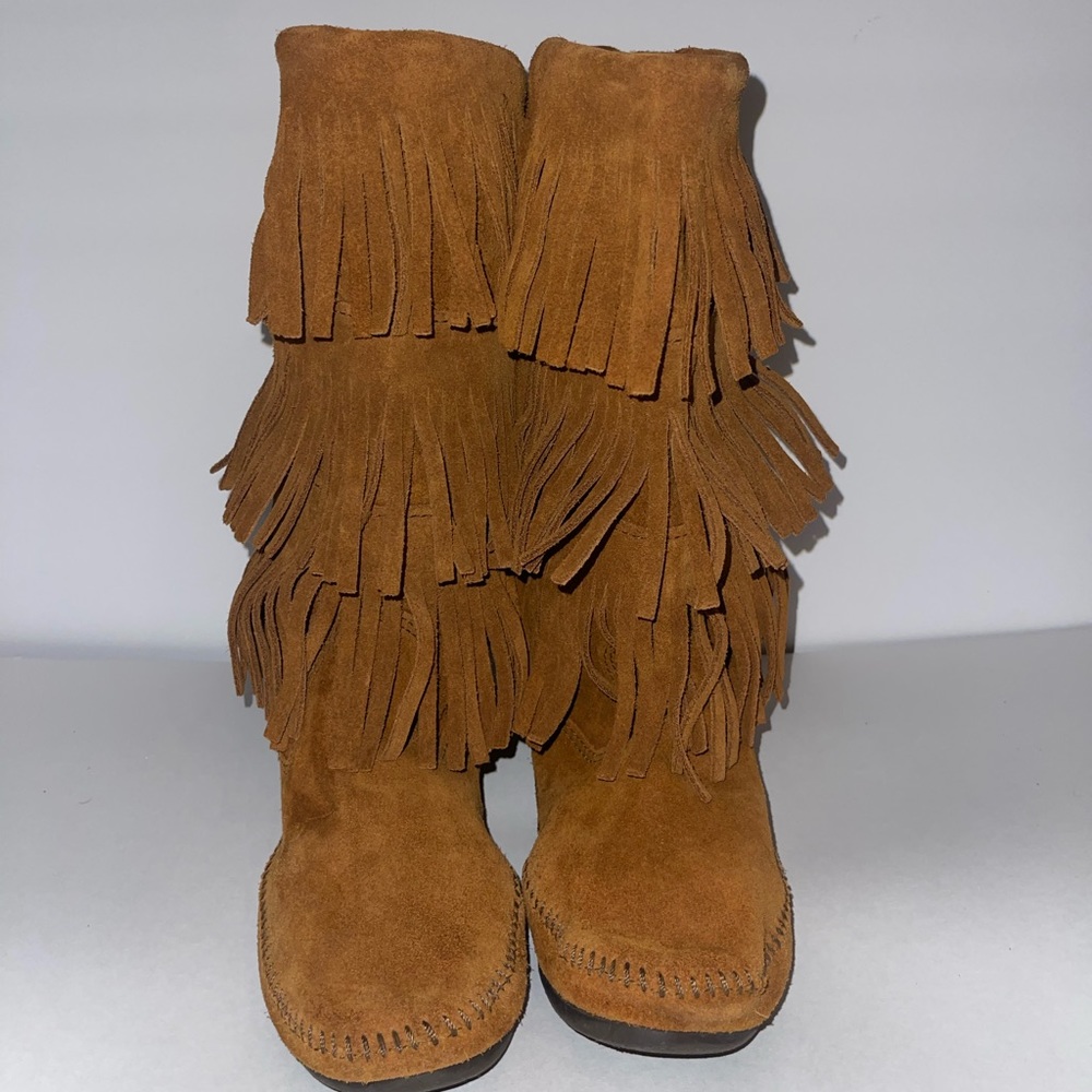 Womens Minnetonka Suede Fringe Boots